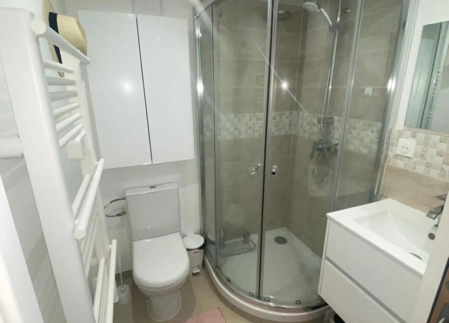 아파트 Paris Orly Aeroport Suite 아티스 몽스