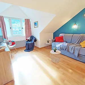https://val-de-jade-lesquiros-studio-centre-luchon.midi-pyreneeshotels.com